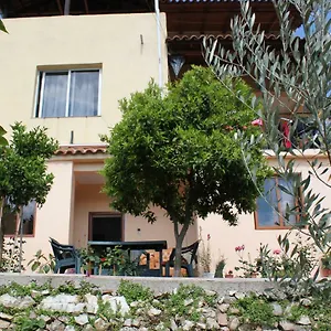 Aparthotel Noah&kristel, Berat